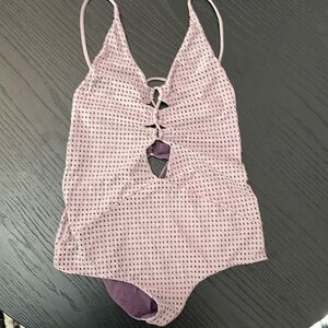 Acacia mesh Kokomo one piece size medium